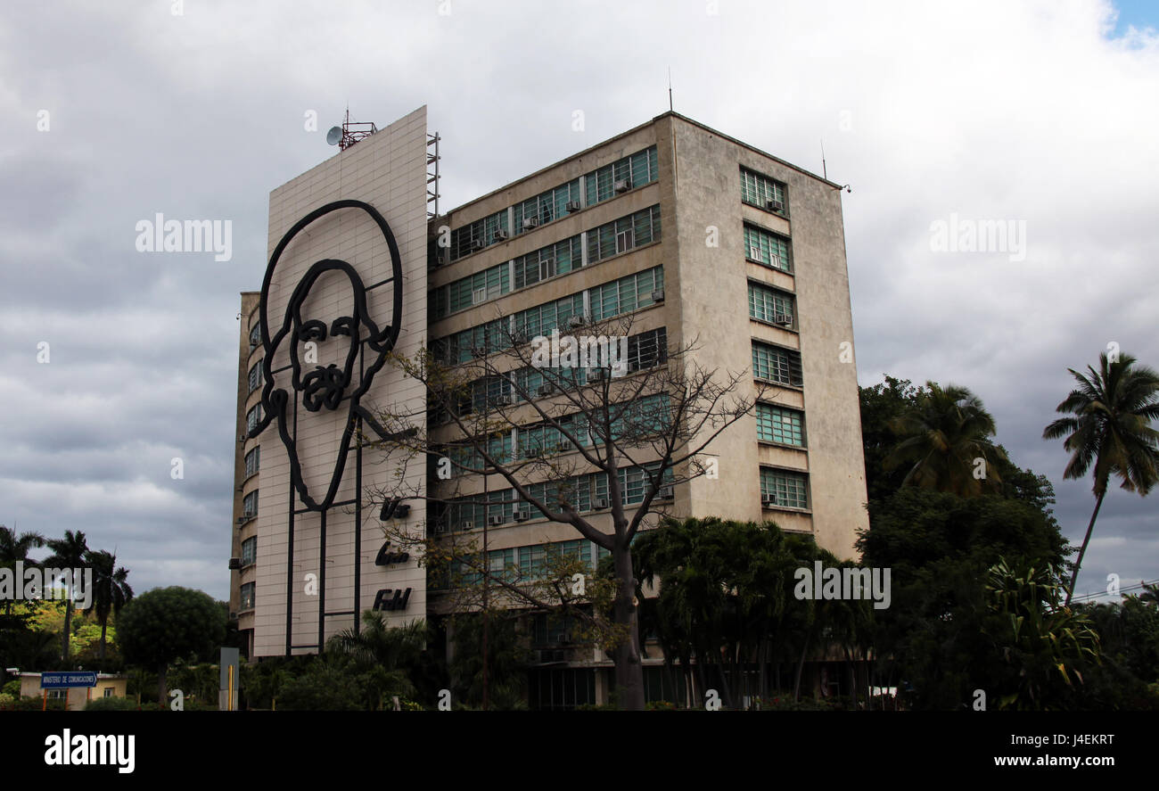 Camilo Cienfuegos,Fidel Castro's right-hand man during the revolution, is outlined in iron on the front façade in Havana's revolution sq. Stock Photo