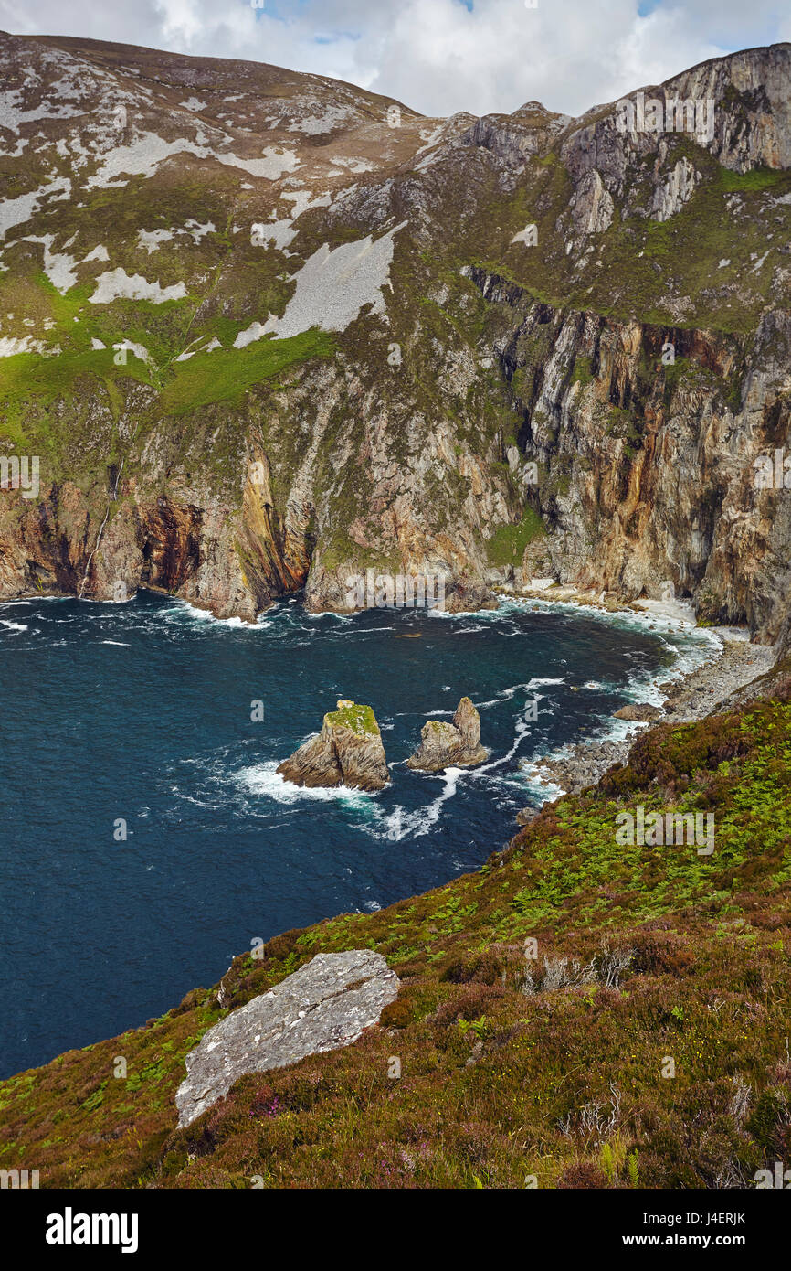 The cliffs at Slieve League, near Killybegs, County Donegal, Ulster, Republic of Ireland, Europe Stock Photo
