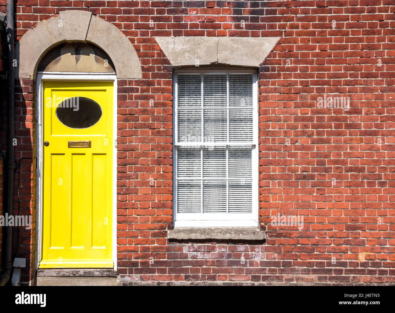 Terraced House With Yellow Door Stock Photos Terraced House With