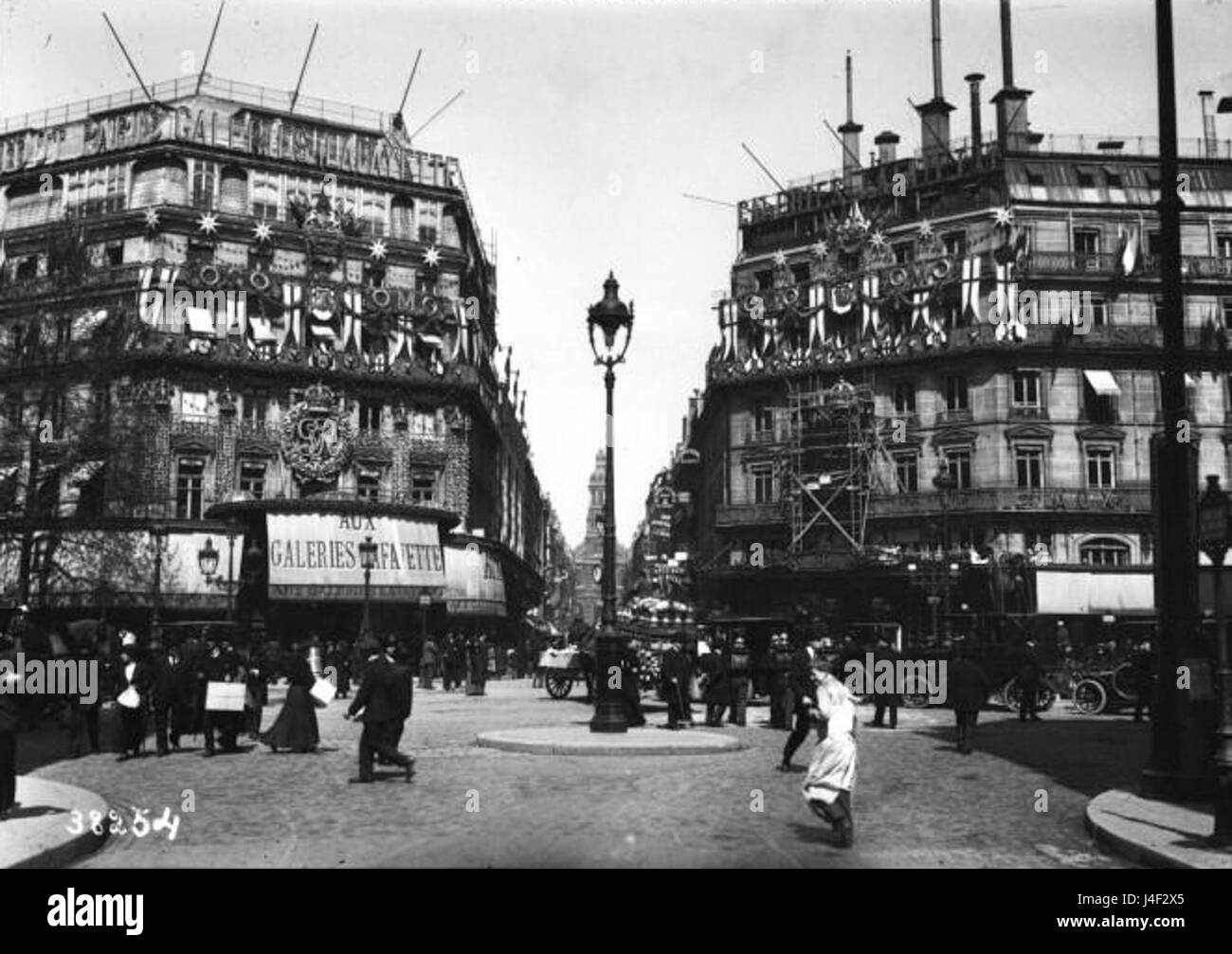 Galeries Black and White Stock Photos Images Alamy