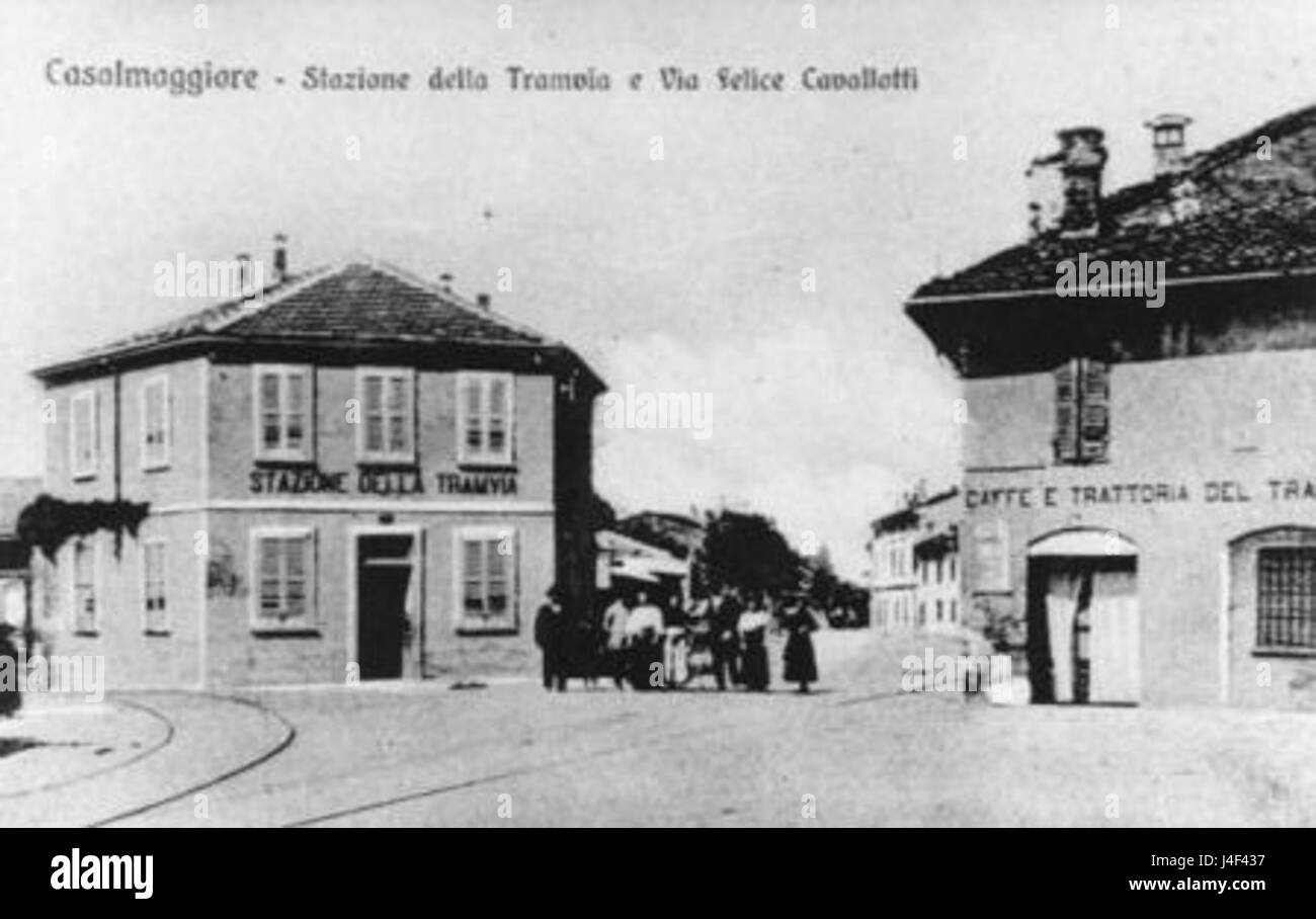 Casalmaggiore stazione tram Stock Photo Alamy