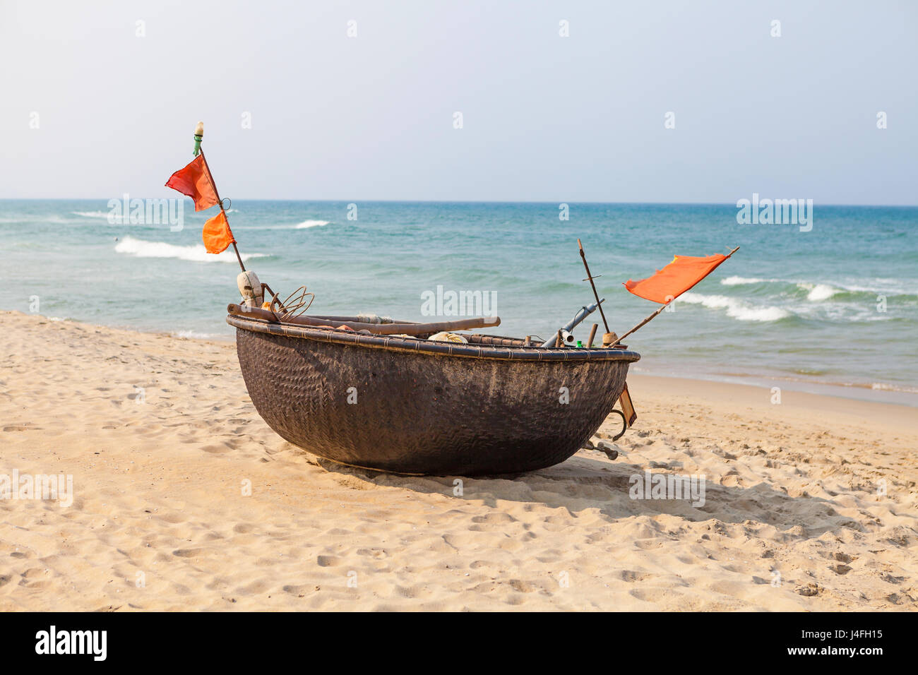 Traditional vietnamese boat hi-res stock photography and images
