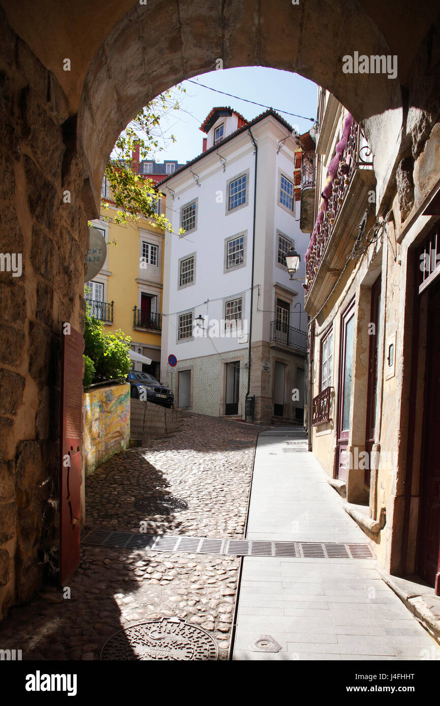 Arco de Almedina, Old Town, Coimbra, Portugal, Europe  I Torbogen Stadttor Arco de Almedina , Altstadt, , Coimbra, Beira Litoral, Regio Centro, Portug Stock Photo