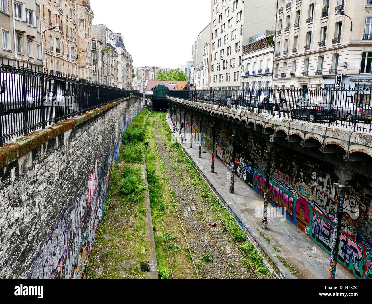 La Petite Ceinture, rue Belliard, 18th Arrondissement, Paris, France Stock  Photo - Alamy