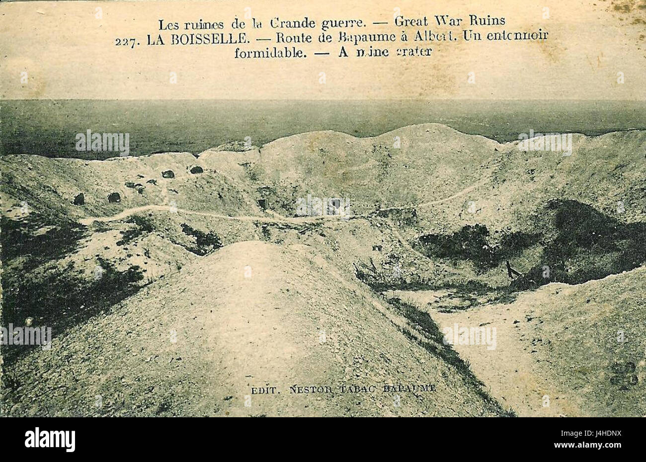 Guerre 14-18 carte postale, photo entonnoir à La Boisselle (Somme) Guerre 14-18 carte postale, photo entonnoir à La Boisselle (Somme)