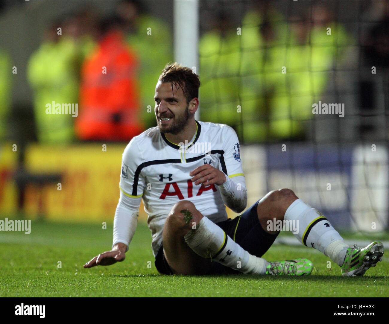 Tottenham hotspur v hull city hi-res stock photography and images - Alamy