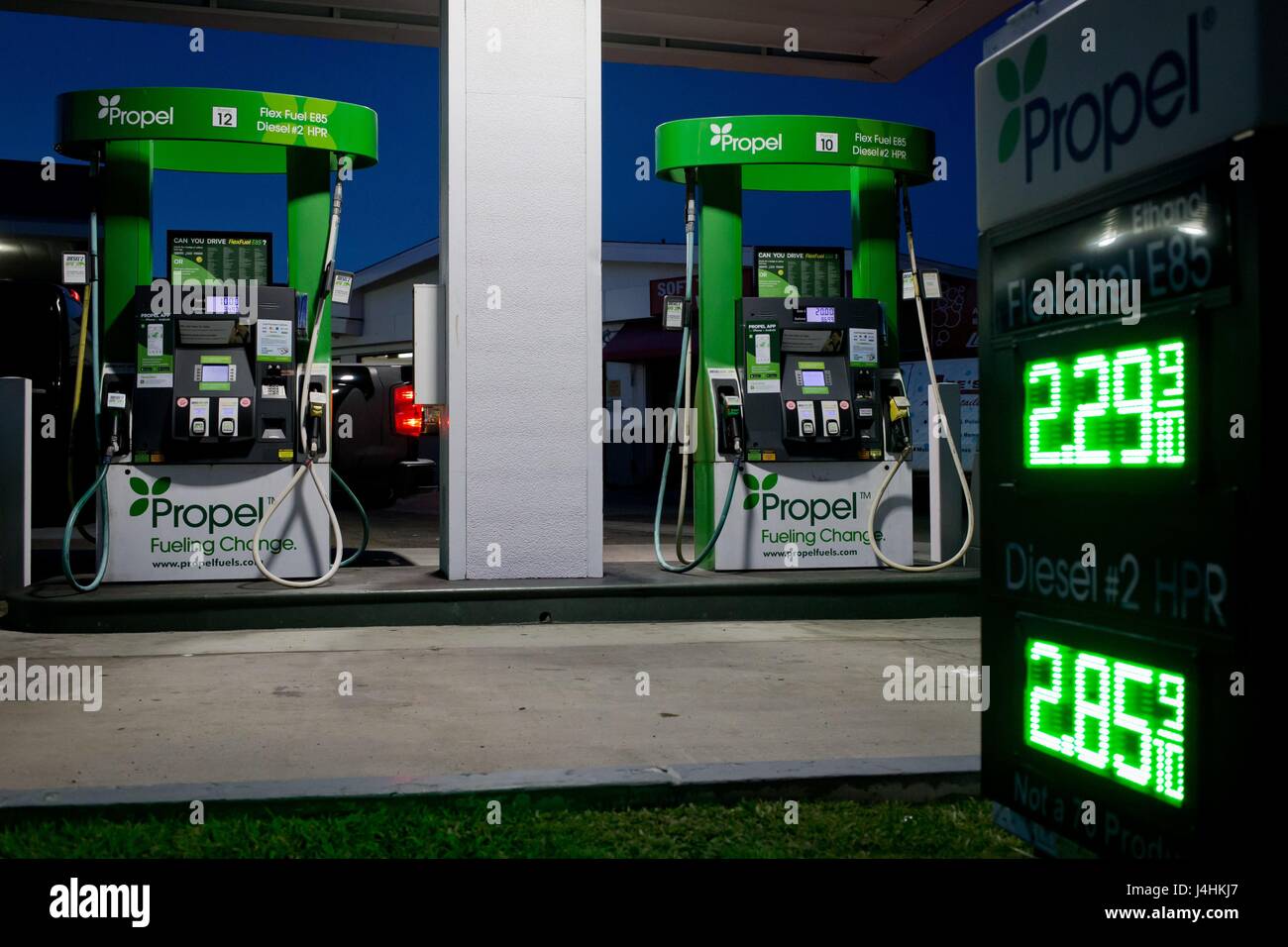 Propel gas station selling Flex Fuel E85 and Diesel HPR, aka renewable