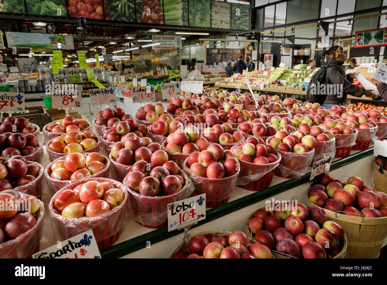 Varieties of apples at Marché Jean-Talon, a market in Little Italy Petite Italie, Montreal, Quebec, Canada Stock Photo