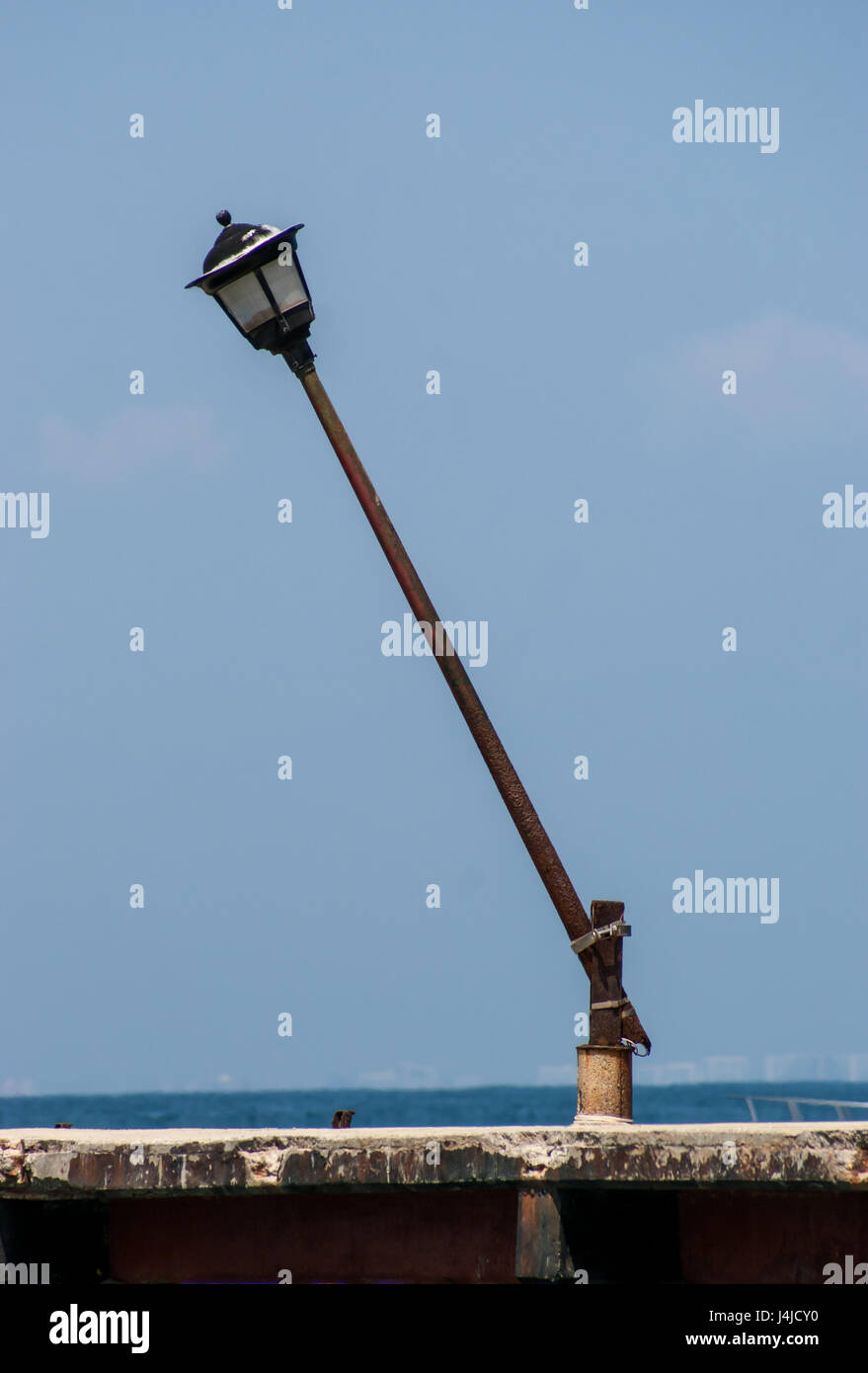 Broken Lamp Post High Resolution Stock Photography and Images Alamy