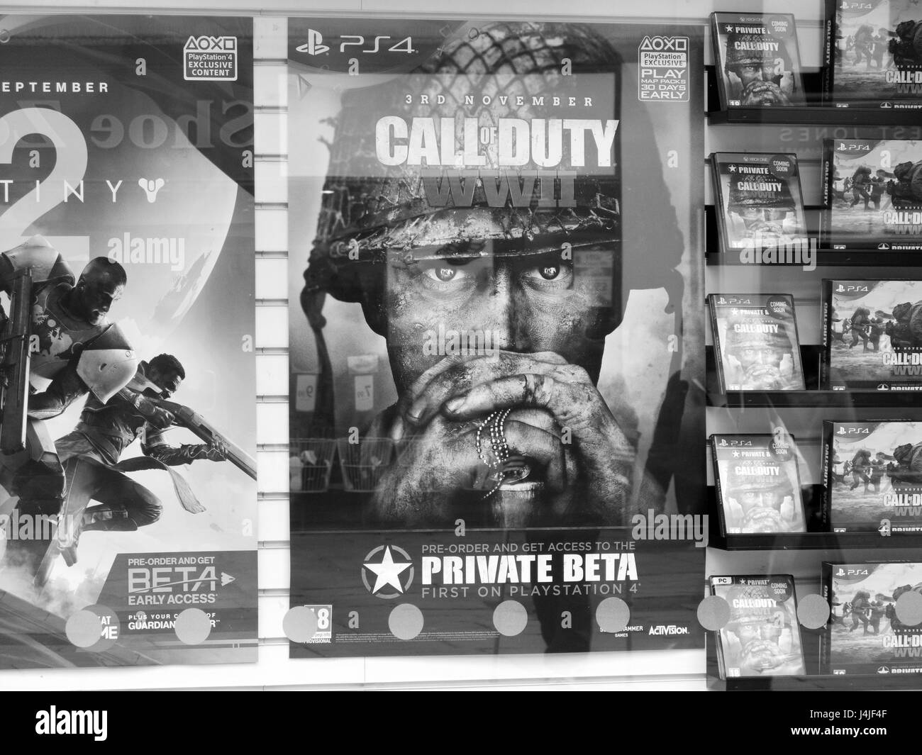 Monochrome Game store window display advertising Call of Duty Stock Photo