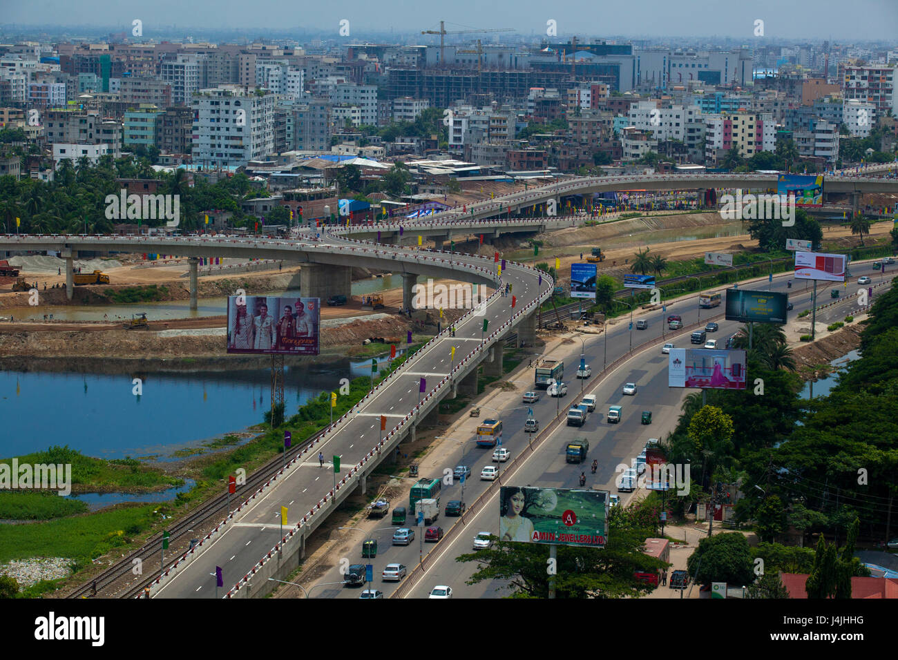 The 3.1km long, one-way Kuril flyover in the capital, inaugurated on 4th August 2013. Dhaka, Bangladesh. Stock Photo