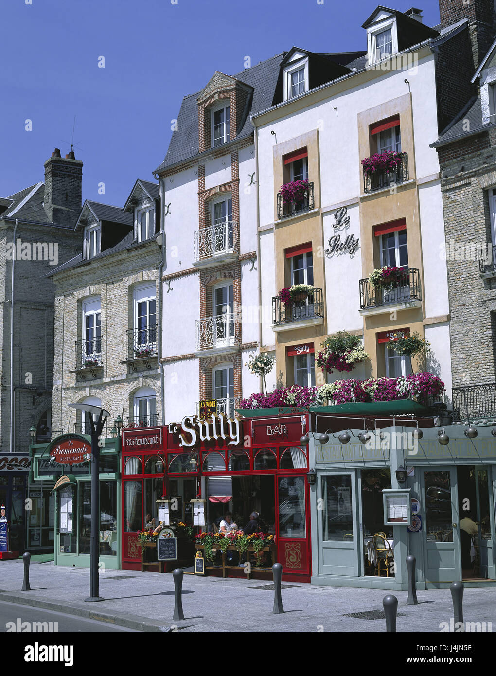 France, Normandy, his-maritime, Dieppe, town view, street cafe outside, town, seaside resort, port, harbour fourth, Atlantic coast, street cafes, street cafe, gastronomy, foreign countries, house line, house facades, facades, restaurant Stock Photo
