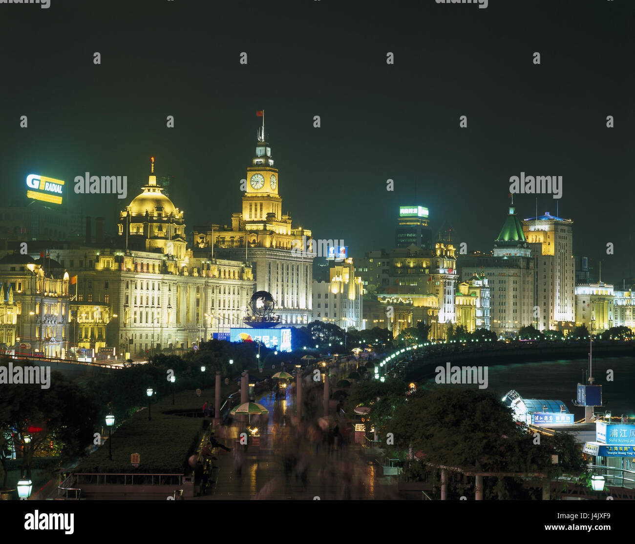 China, Shanghai, town view, the bundle, evening Eastern China, Shanghai, economic centre, Yangzi metropolis, 'goal to the west', town, view, commercial centre, industrial centre, structures, architecture, landmark, place of interest, illuminateds, lighting Stock Photo