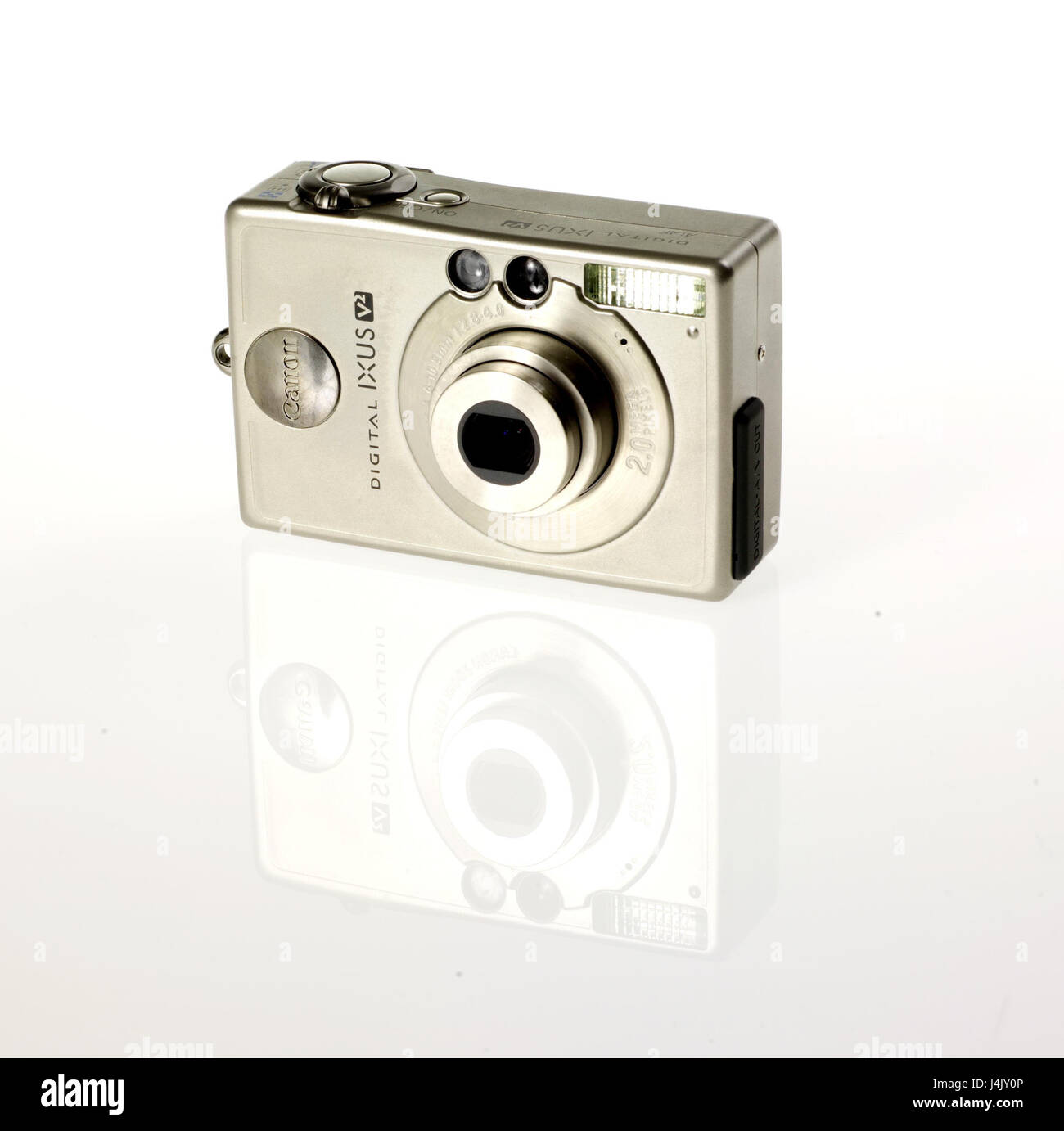 ixus v2