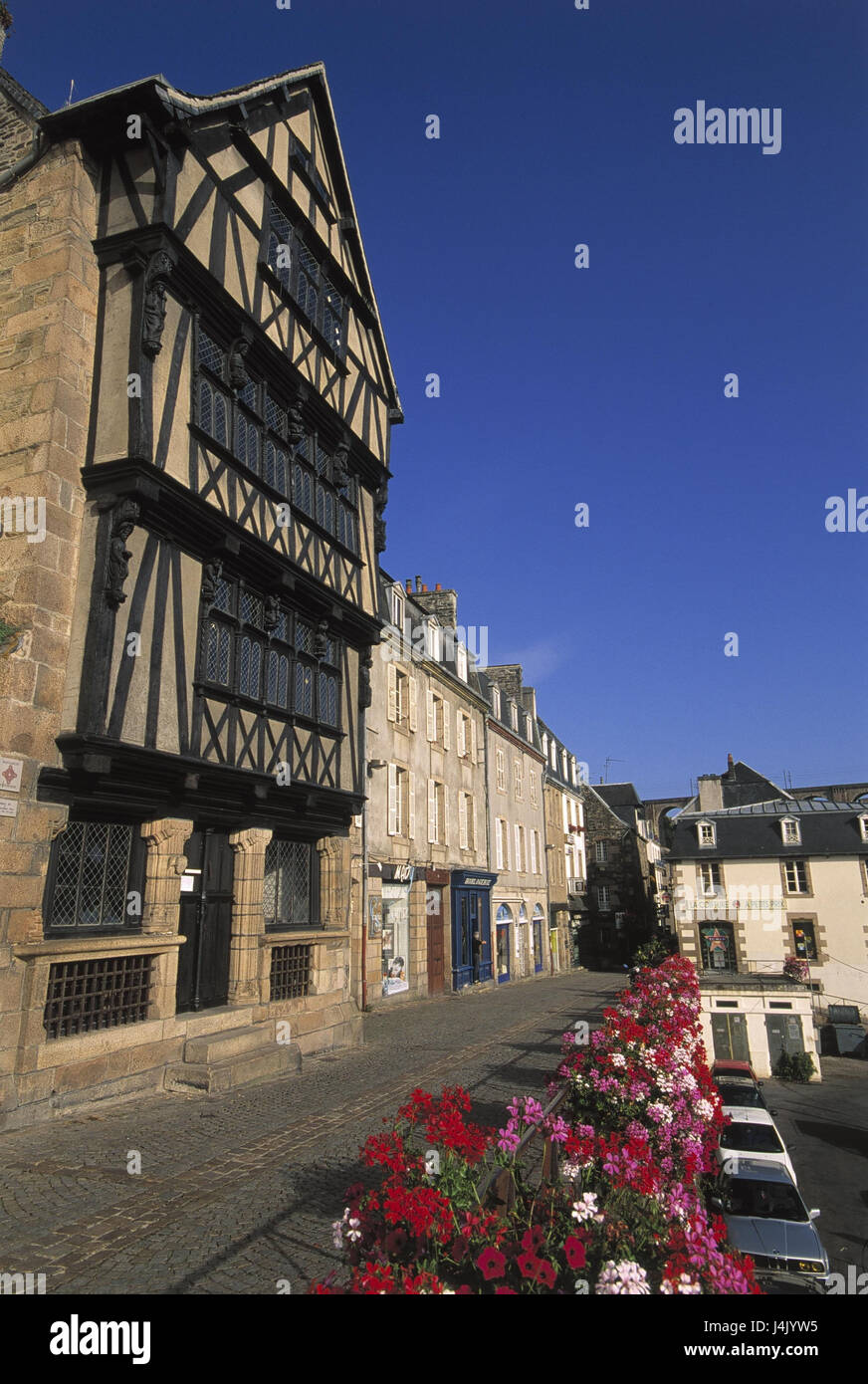 File:Morlaix Place Allende 18.jpg - Wikimedia Commons