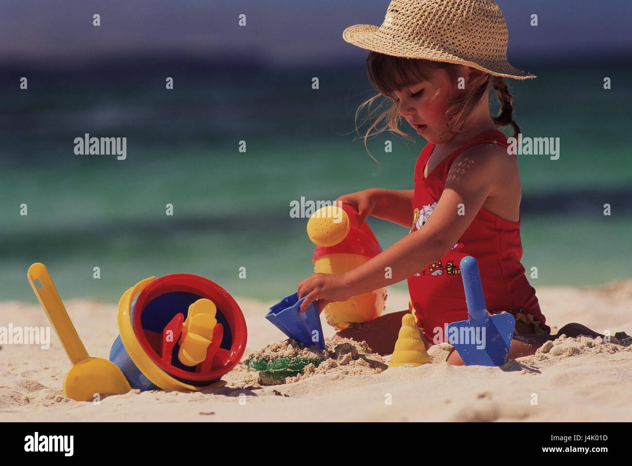 Sea, beach, girl, Sand, toys, play outside, summer, child, Kleinknd