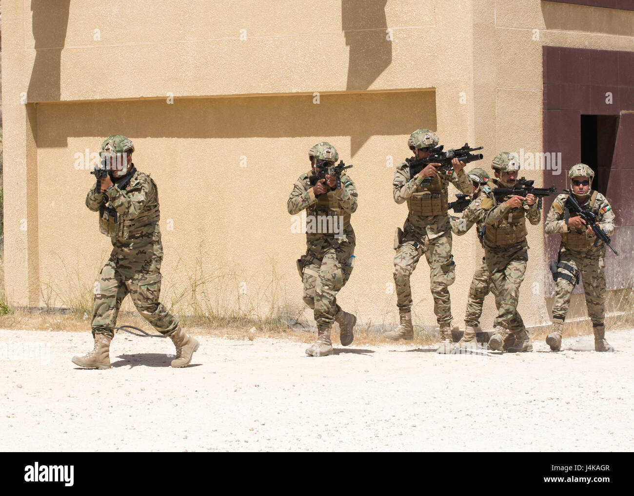 Members of the Jordanian Special Operations practice small unit tactics ...