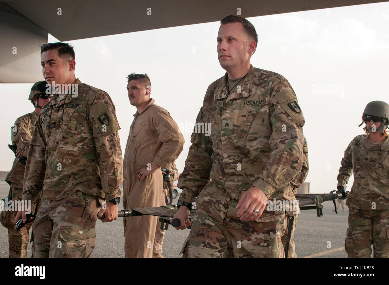 U.S. Army combat medics, with the 86th Combat Support Hospital ...