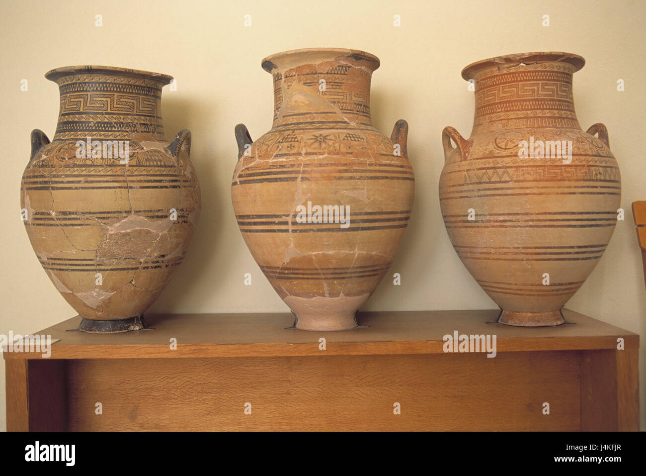 Thera vases hi-res stock photography and images - Alamy
