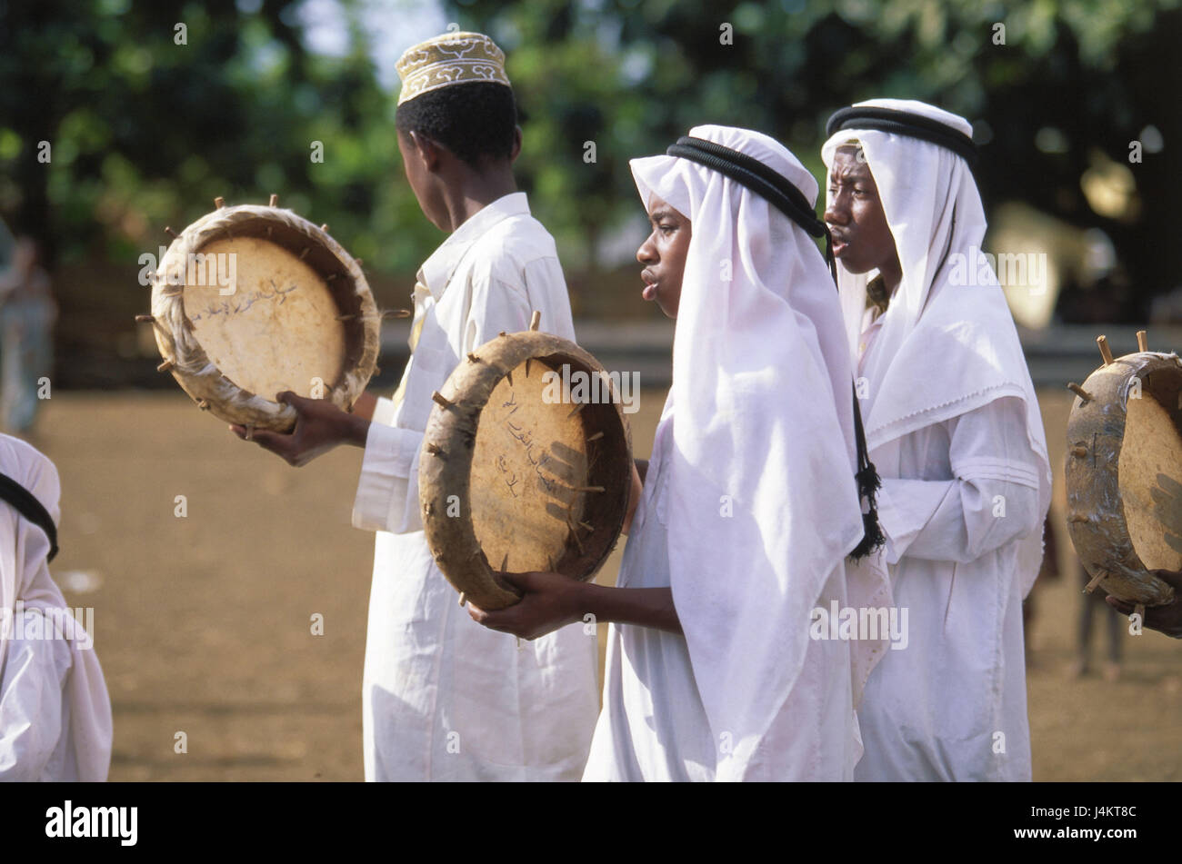 The Comoro Archipelago, island Anjouan, Mutsamudu, wedding ceremony, men, drums, at the side, no model release! Africa, Indian ocean, island state, Nzwani, wedding, marriage, ceremony, tradition, non-whites, swarthy, musicians, clothes, headscarfs, headgear, traditionally, outside Stock Photo