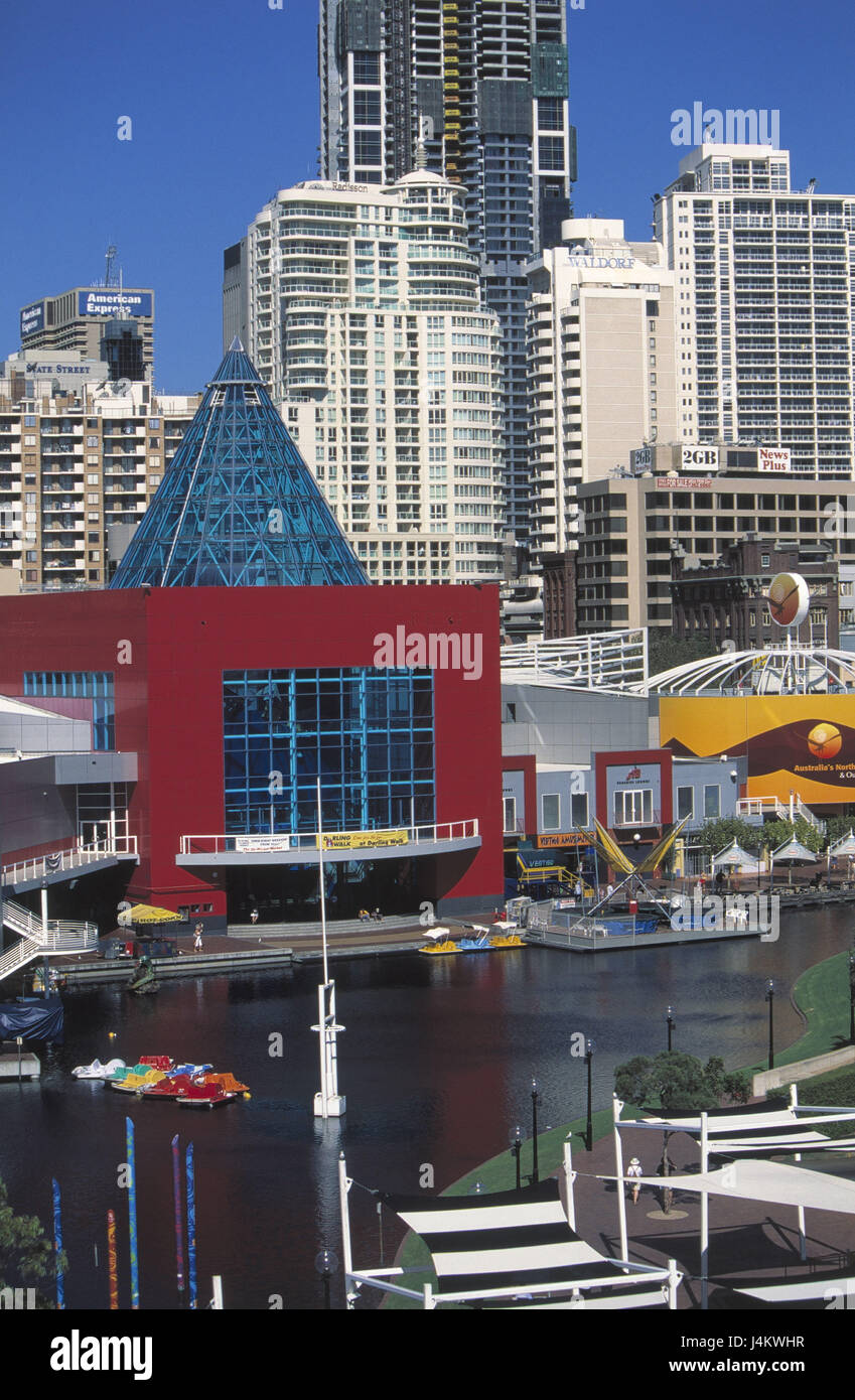 Australia, Sydney, Darling Harbour, Tumalong park, out cheek centre of