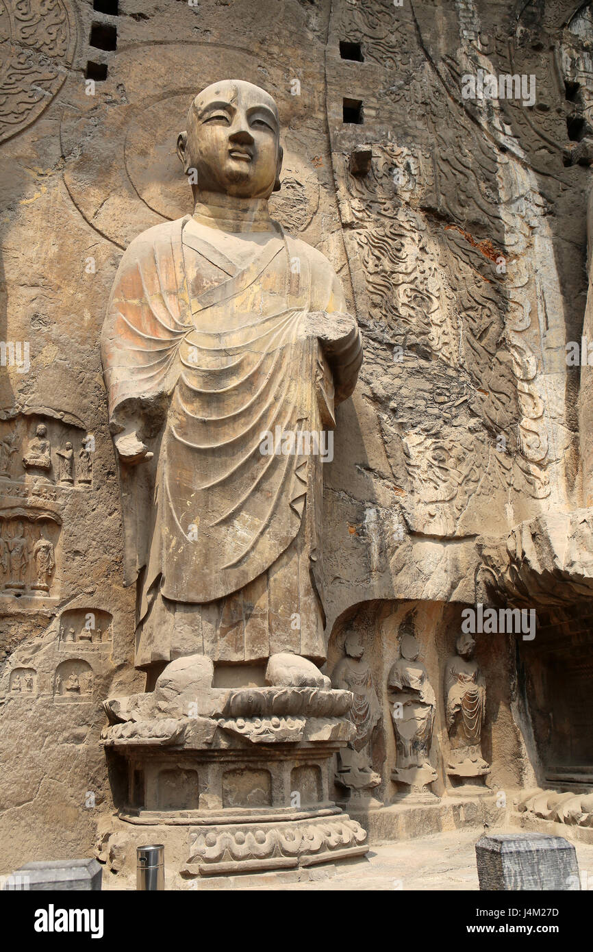 Longmen Grottoes, Henan, China Stock Photo - Alamy