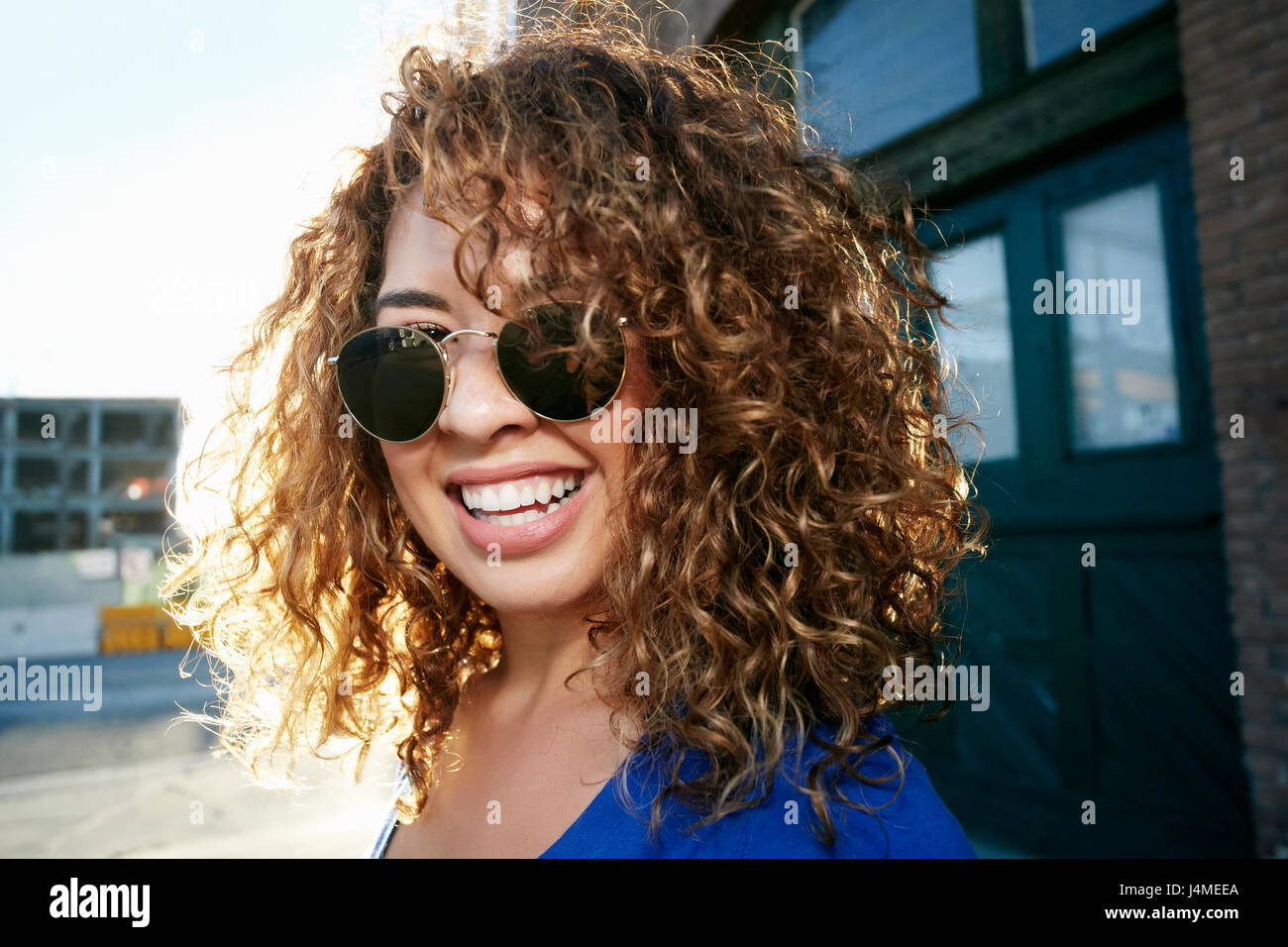 Brown hair mixed race ethnicity hi-res stock photography and images - Alamy