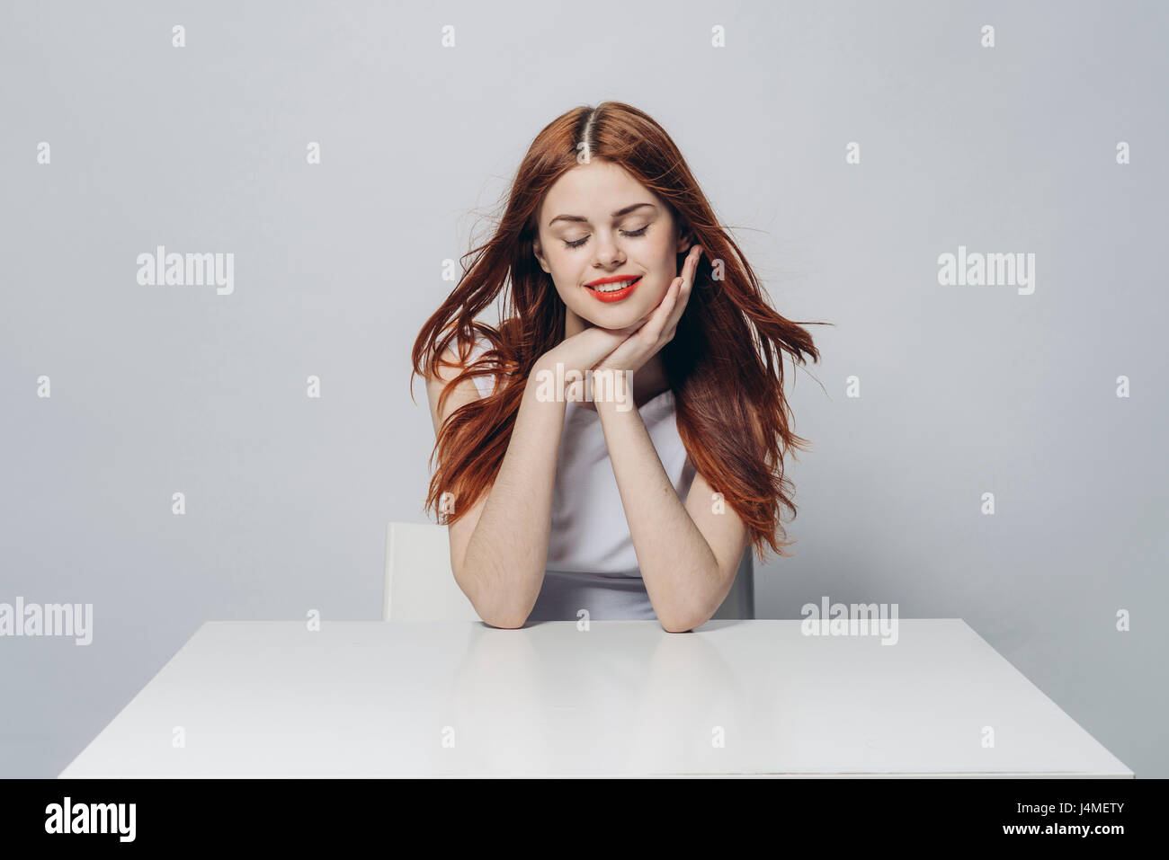 Woman with long hair wind hi-res stock photography and images - Alamy