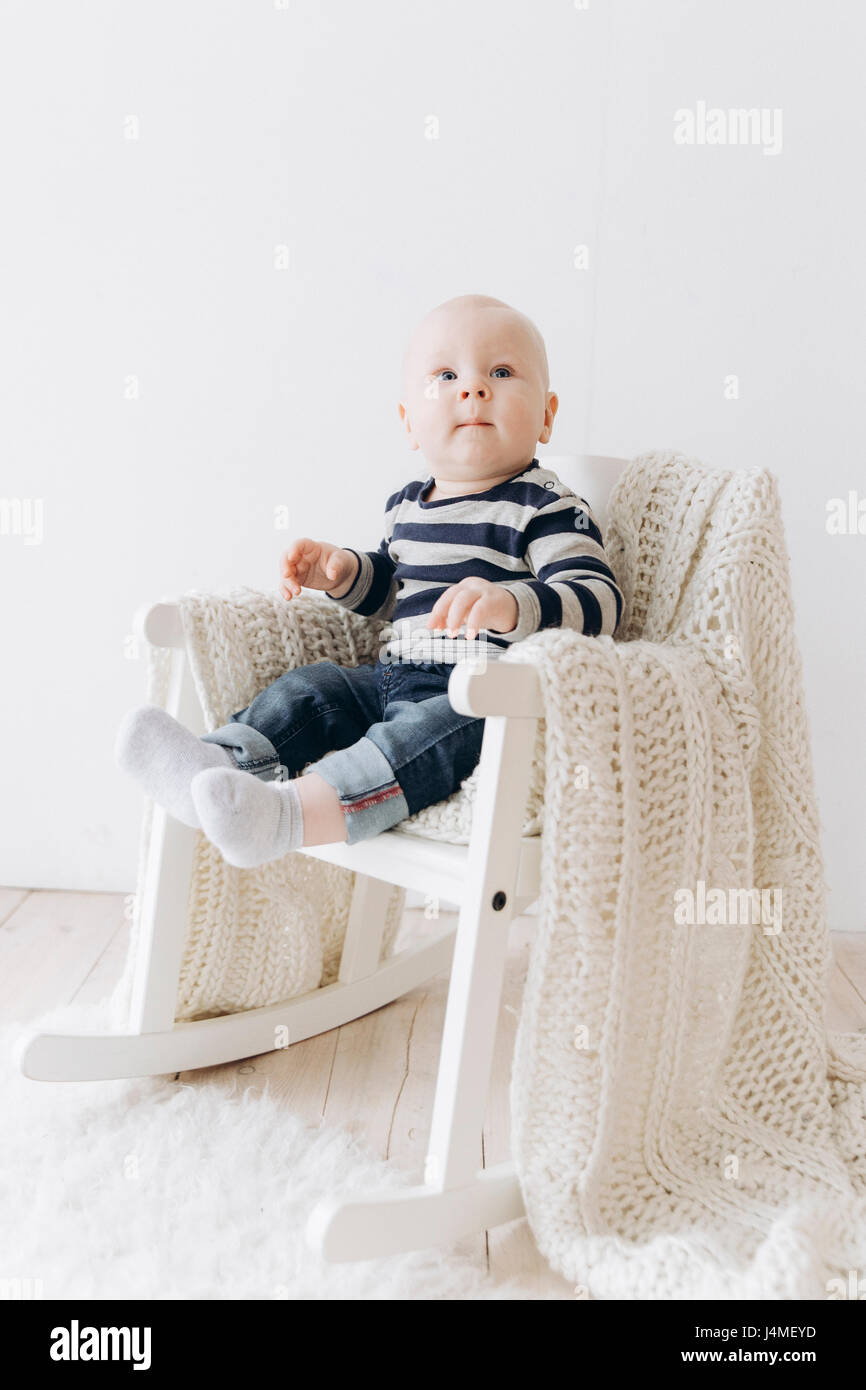 Baby rocker chair hi res stock photography and images Alamy