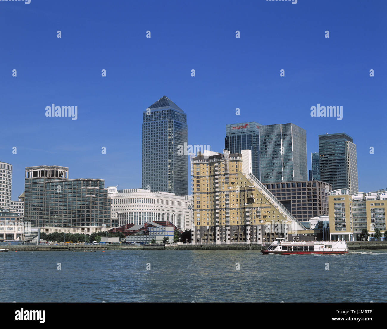 North quay canary wharf skyline hi-res stock photography and images - Alamy