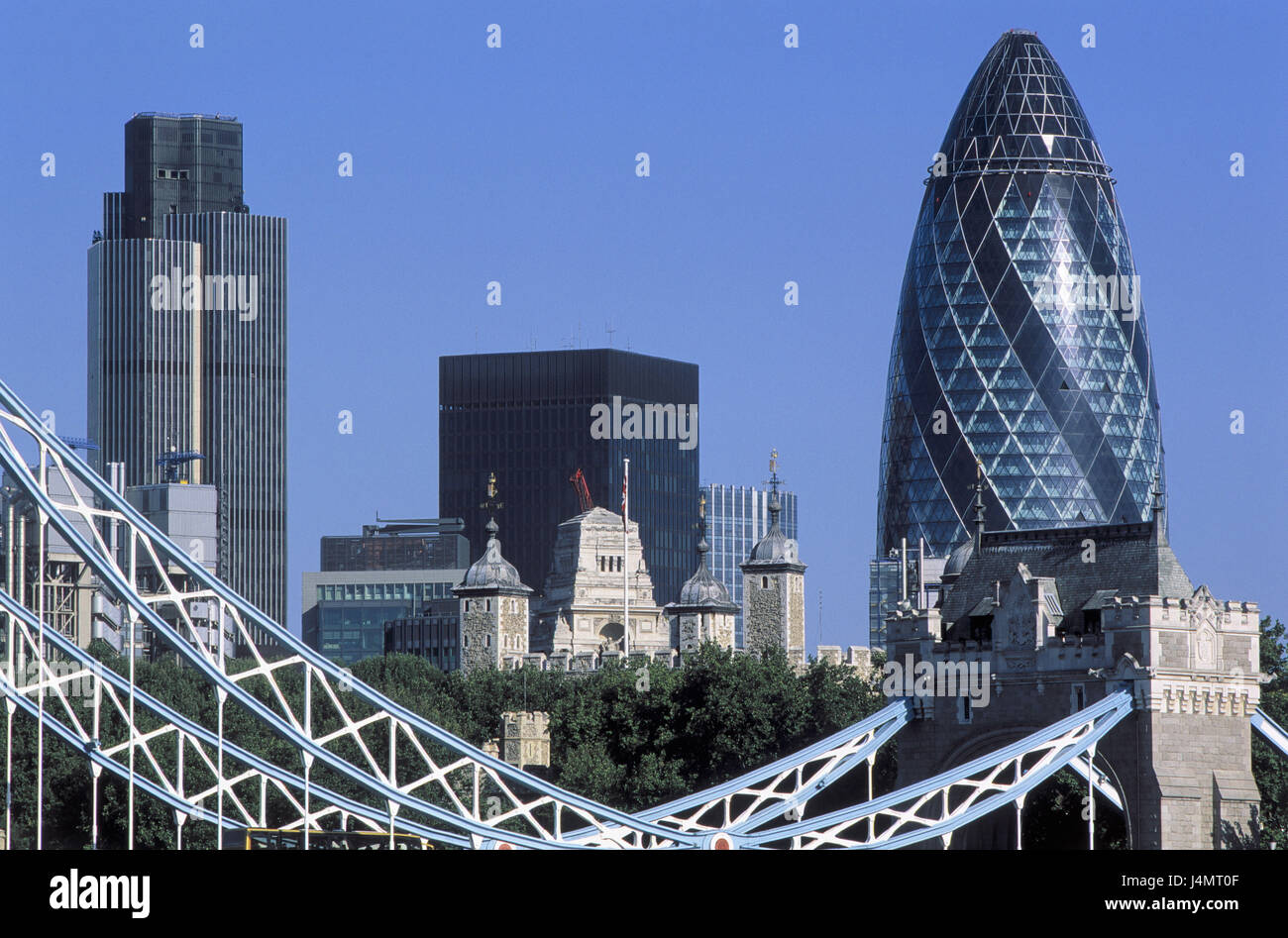 Great Britain, England, London, town view, high rises, Swiss Re Headquarters Europe, the United Kingdom, Greater London, town, capital, place of interest, architecture, structure, landmark, office building, high-rise office block, business centre, 30 pieces Mary Axe, Swiss Re Tower, builds in 2000 - in 2003, height 180 m, glass steel construction, Tower Bridge, detail Stock Photo