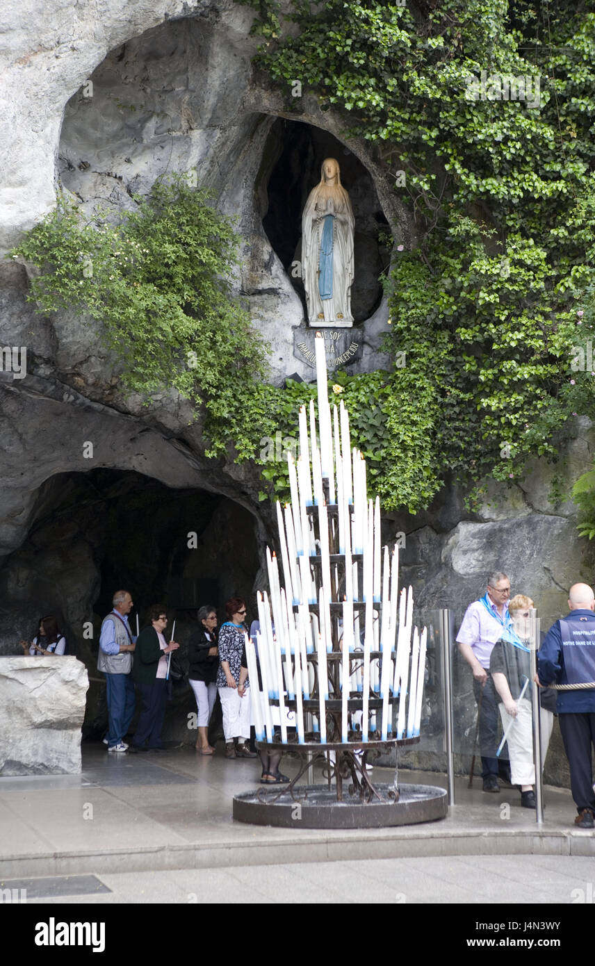 France, Lourdes, grotto dimension Abitur ulna, Marien's statue, pilgrim, Hitting-Pyrenees, place of pilgrimage, pilgrim's place, pilgrimage, place of interest, destination, tourism, faith, religion, Christianity, person, believers, tourists, grotto, candlestick, outsize, place of publication, adoration of the Virgin Mary, no model release, Stock Photo