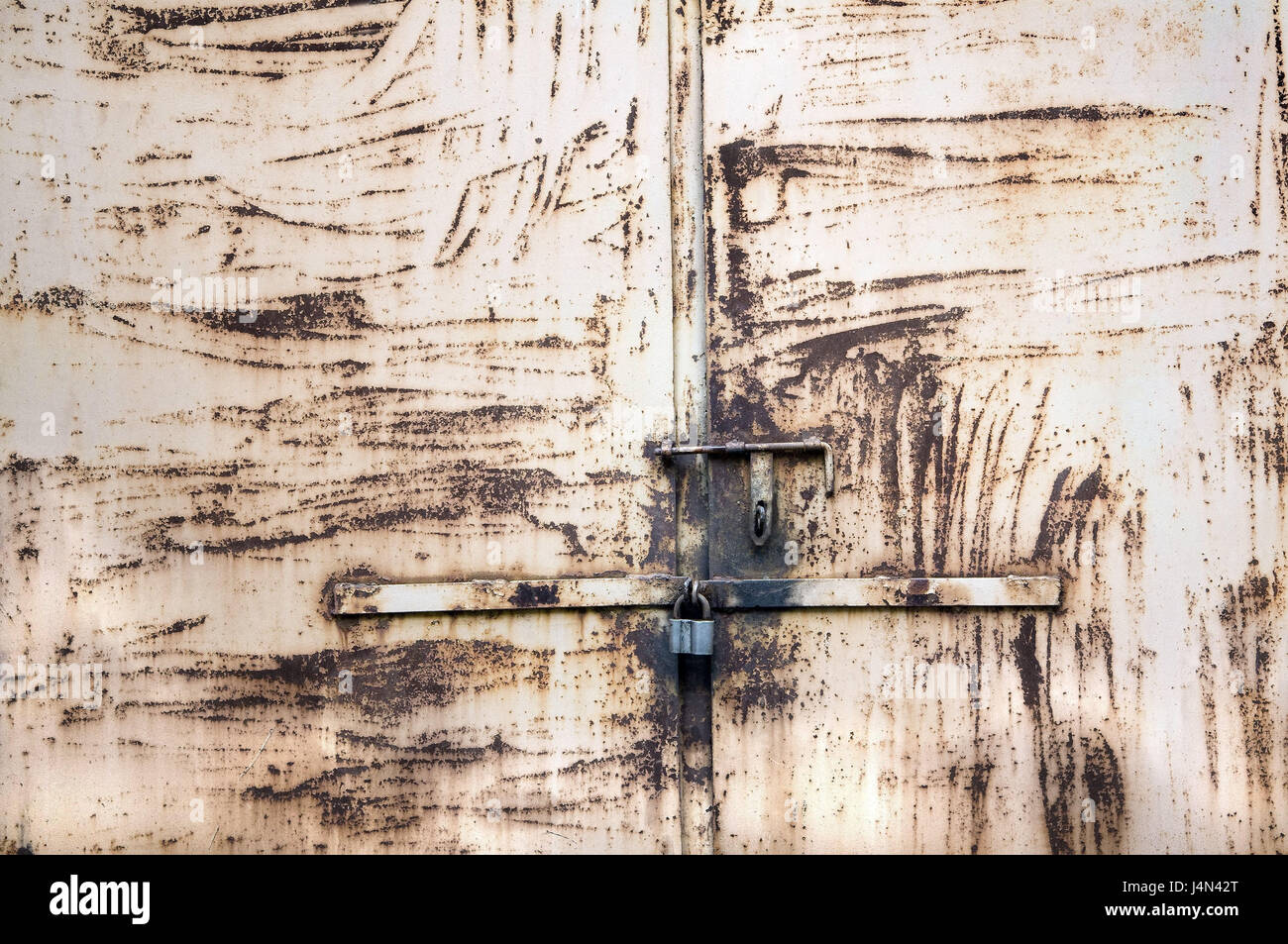 Metal door, old, rusty, padlock, access, gate, door, zweiflügelig, iron door, broken, broken, barred, locked, lock, dilapidatedly, rust, corrosion, object photography, Stock Photo