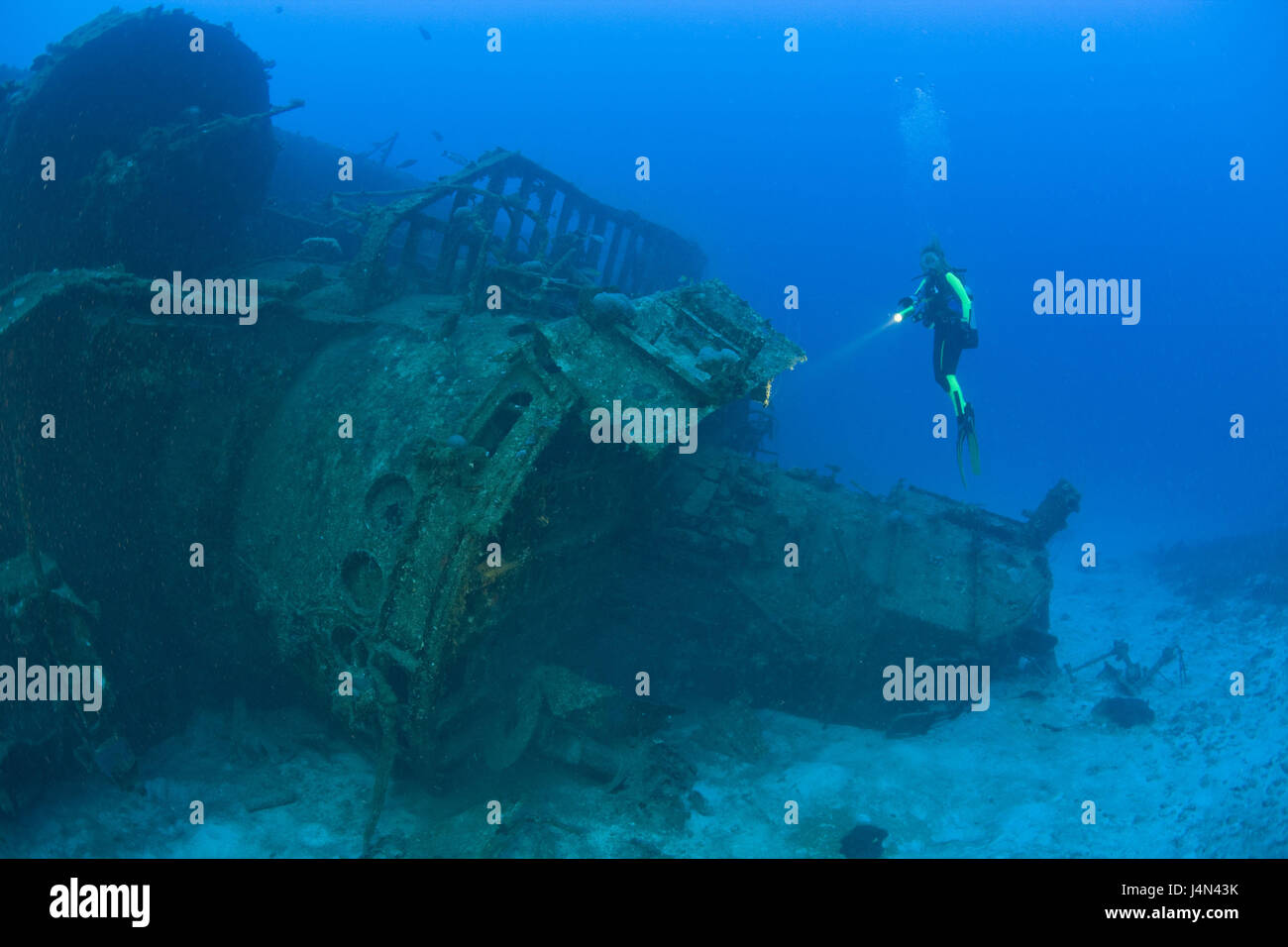 Bikini atoll wreck hi-res stock photography and images - Alamy