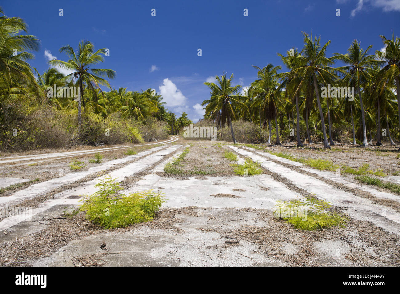 Rail attachment, remains, atom bombs-test area, Bikini, Marshall islands  Stock Photo - Alamy