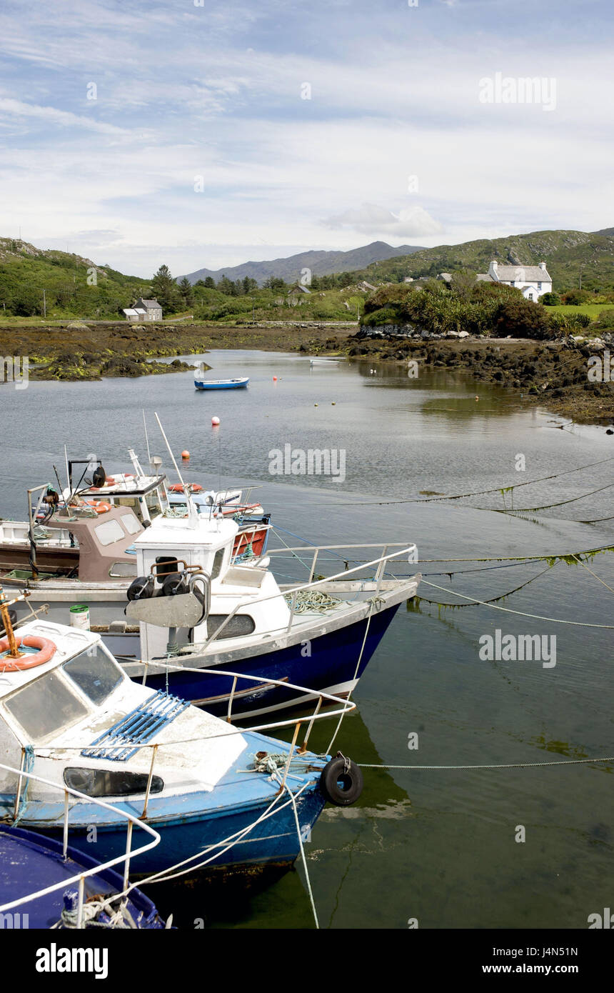 Ireland, Munster, Cork county, Beara peninsula, coastal scenery, boots Stock Photo Alamy