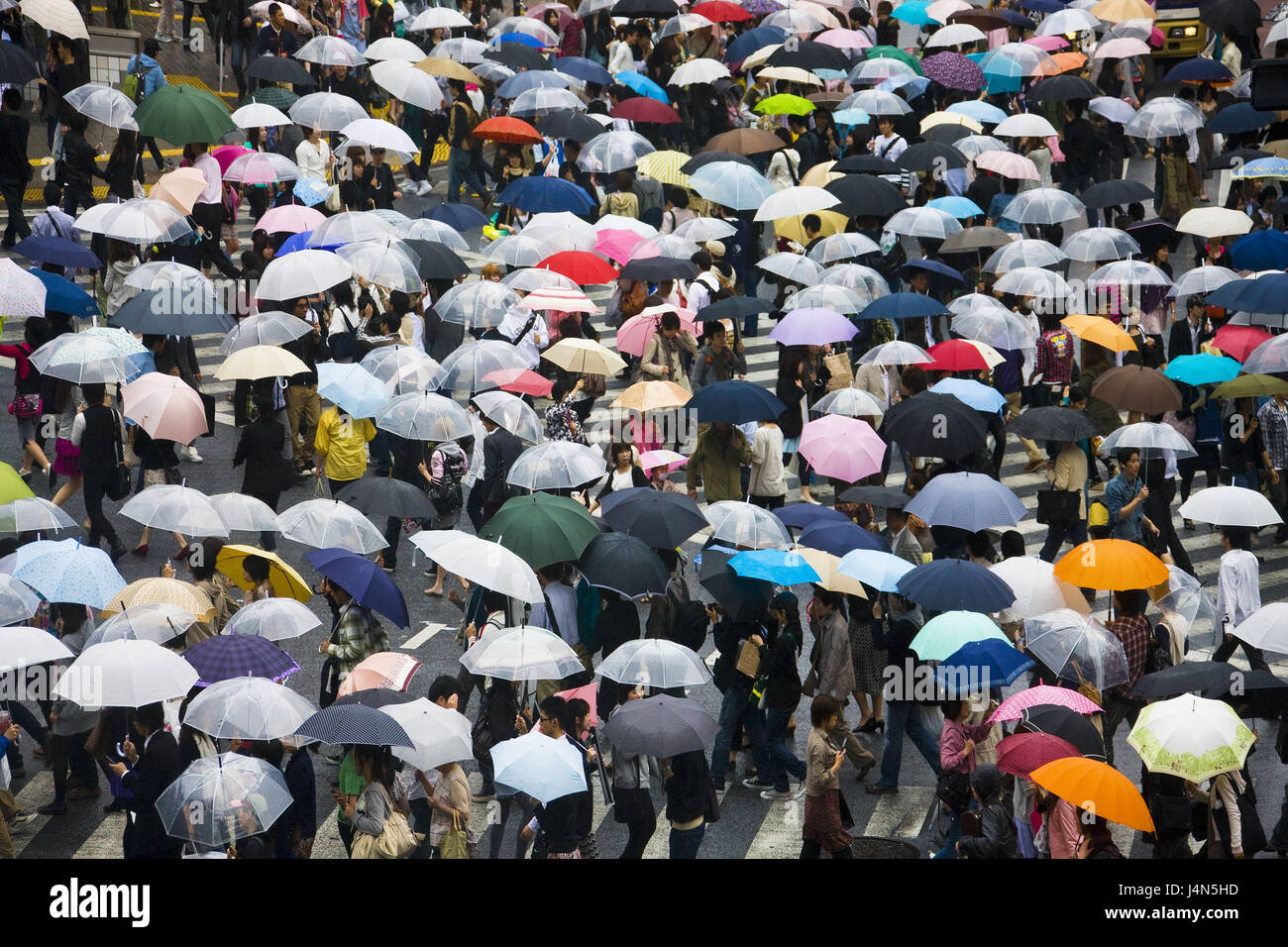 Tokyo japan crowd hi-res stock photography and images - Alamy