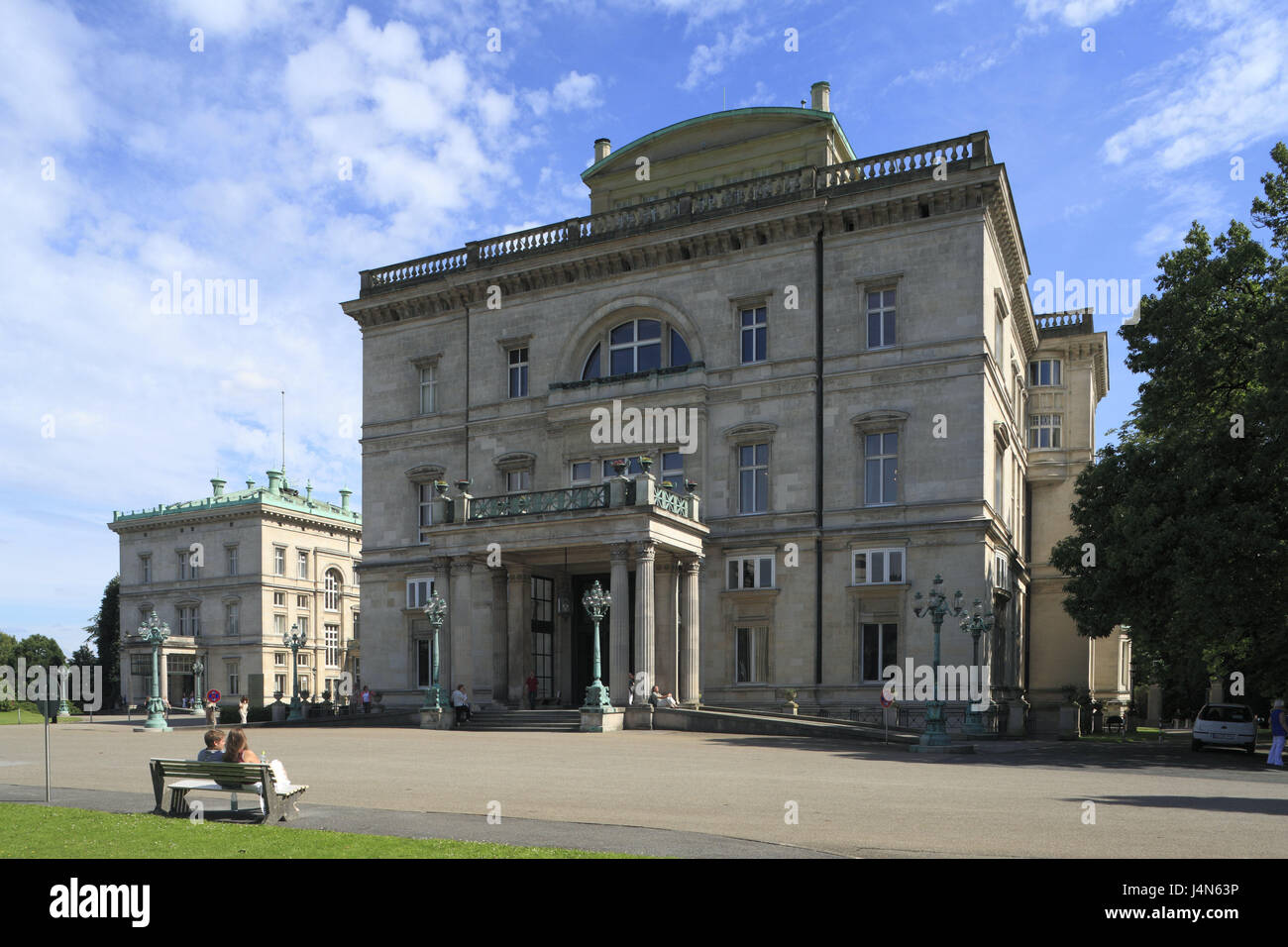 Germany, food, dysentery area, Bredeney, Villa hill, North Rhine-Westphalia, Essen-Bredeney, part of town, family seat, industrialist's family, prestige building, museum, croup archive, art exhibits, people, Stock Photo