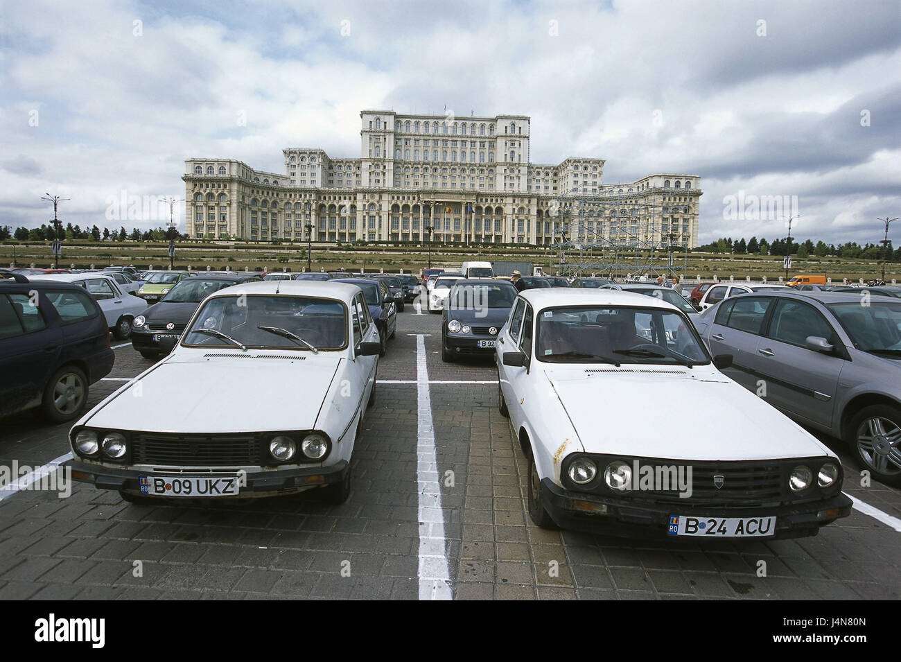 Romania, Bucharest, government palace, parking lot, cars, town, capital