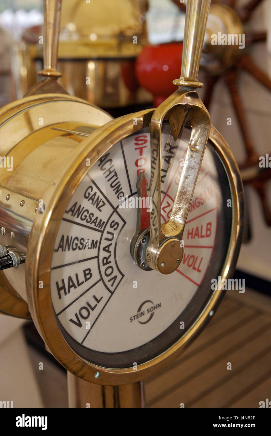Ship navigation instrument hi-res stock photography and images - Alamy