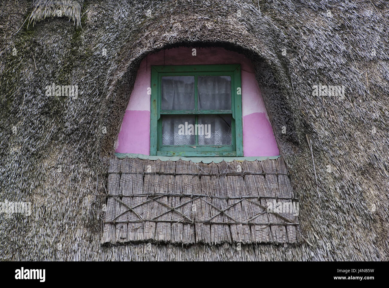 Ireland, Doolin, house, detail, thatched roof, window, Stock Photo