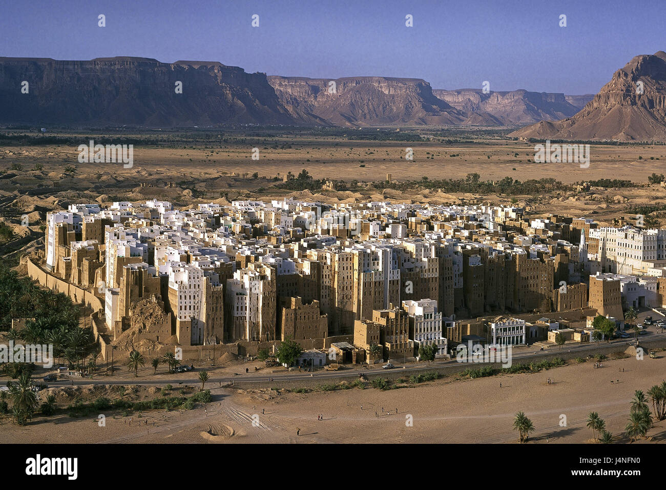 Yemen, wadi Hadramaut, Schibam, town overview, the Near East, Shibam, Yemen, East, Hadhramaut, Hadramut, town, architecture, historically, building, mucky building, mucky houses, UNESCO-world cultural heritage, Stock Photo