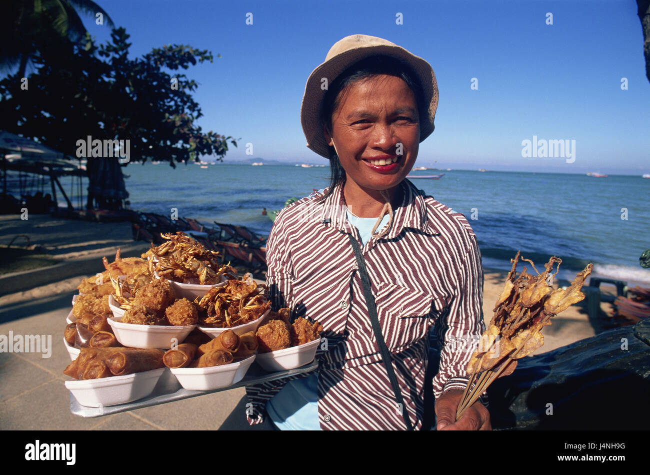 Thailand, Pattaya, Pattaya Beach, woman, sales, snacks, Stock Photo