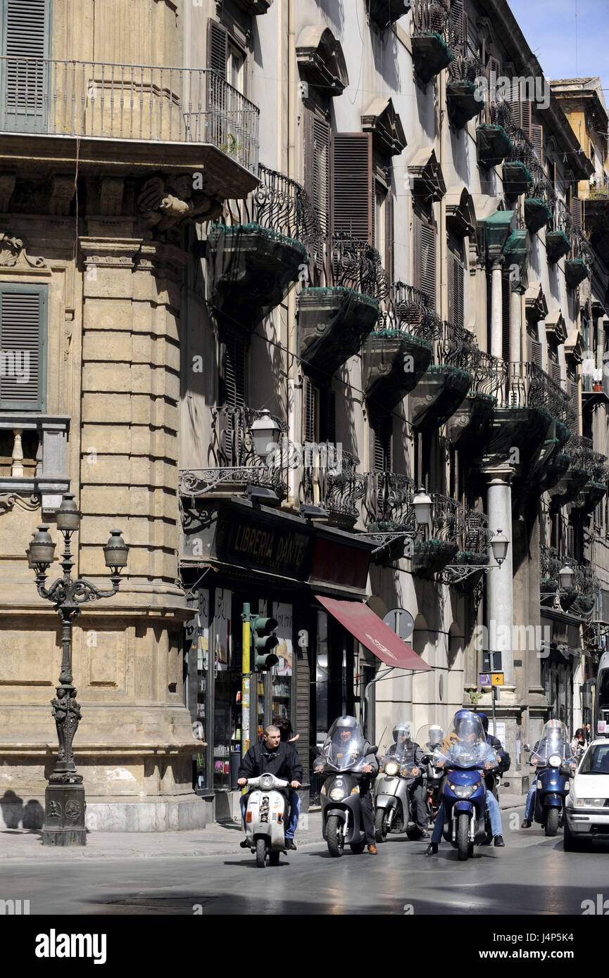 Italy, island Sicily, Palermo, Corso Vittorio Emanuele, street scene, Stock Photo
