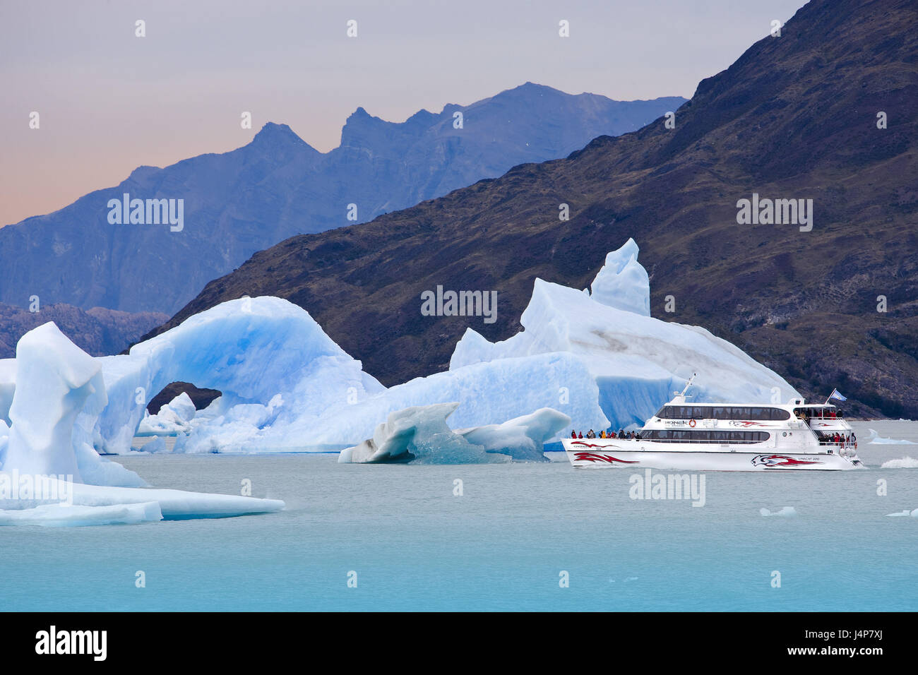 Argentina, Patagonia, Glaciers Nationwide park, Lago Argentino, floes, tourist boot, Stock Photo