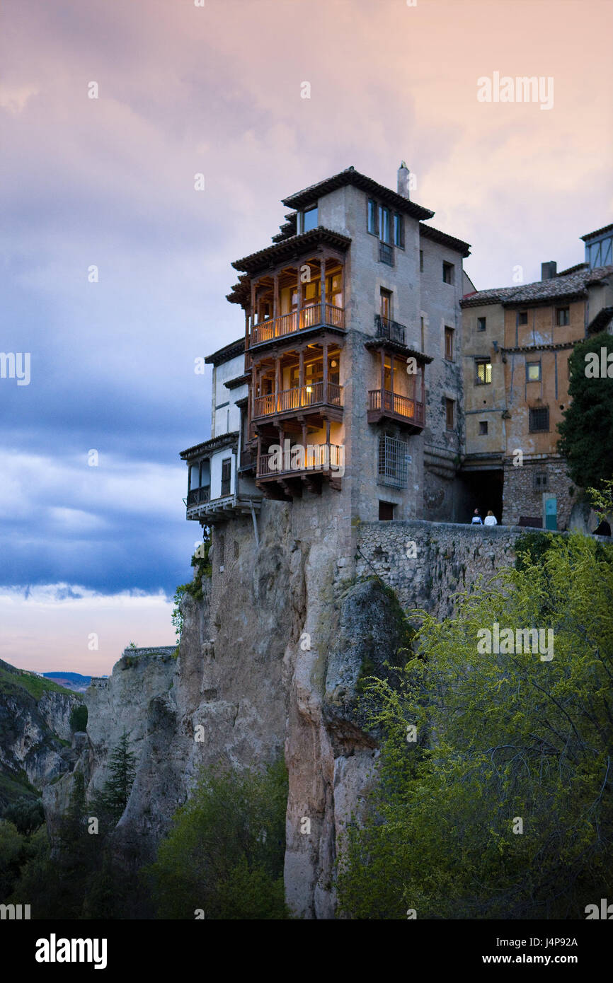 Spain, Kastilien-La Mancha, Cuenca, bile plateau, 'hanging houses', evening tuning, Castile, Old Town, steep slope, rock, building, houses, residential houses, famous, place of interest, attraction, tourism, evening, lighting, afterglow, UNESCO-world cultural heritage, Stock Photo