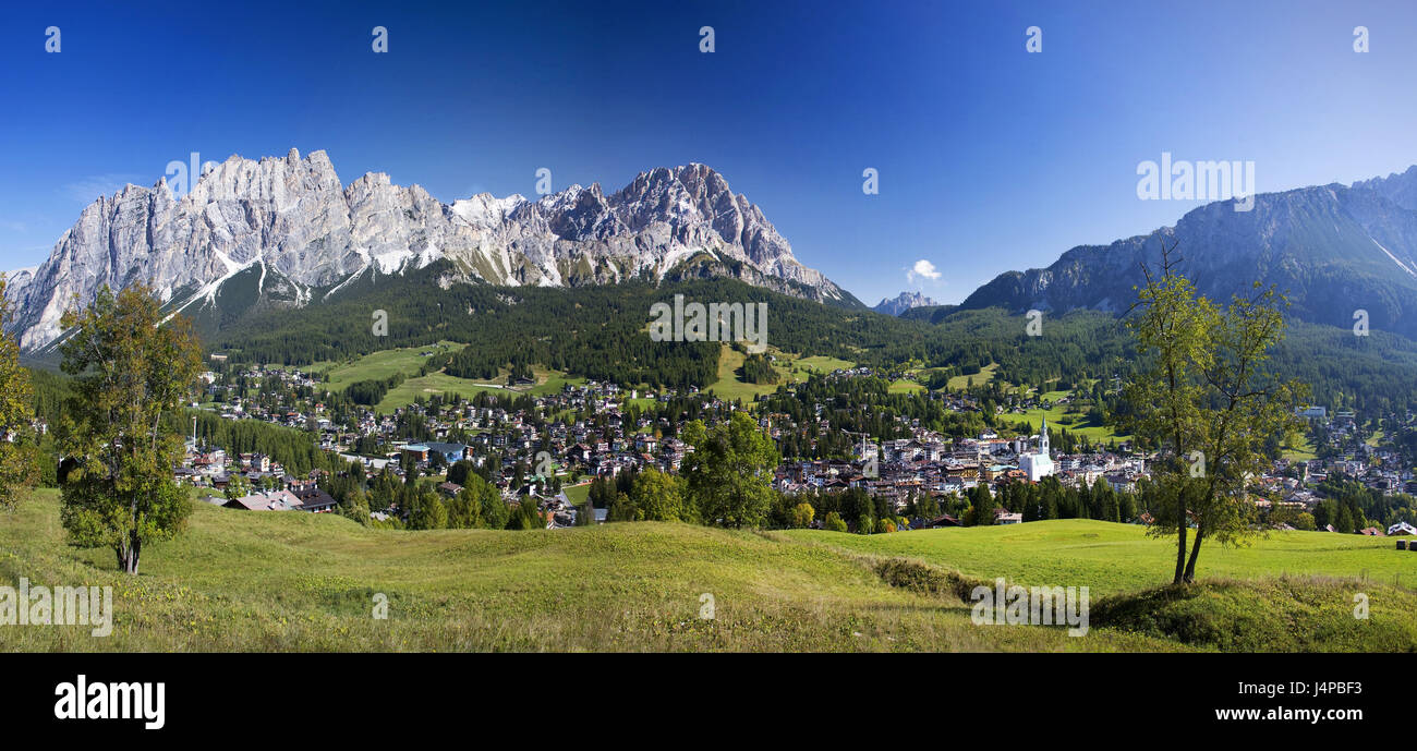 Italy, the Dolomites, Cortina D' Ampezzo, local view, mountains, Stock Photo