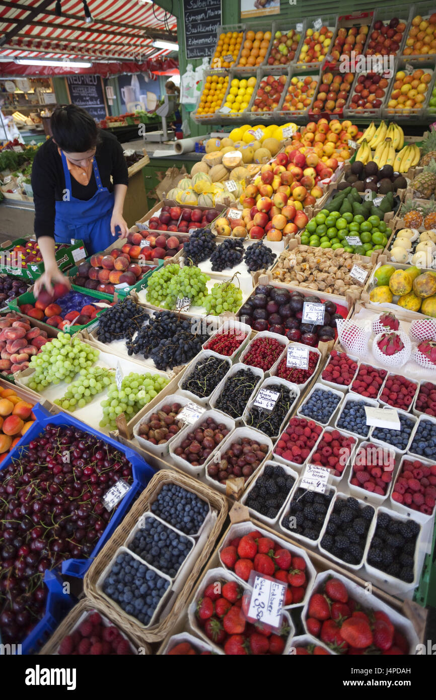 Germany, Bavaria, Munich, Viktualienmarkt, fruit stall, Stock Photo