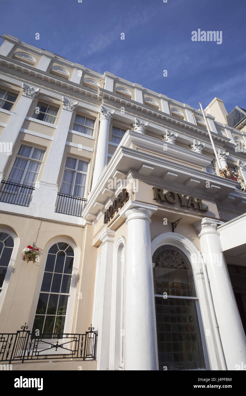 Luxury Hotel by the Sea in UK | DoubleTree by Hilton Brighton Metropole, image size:866x1390