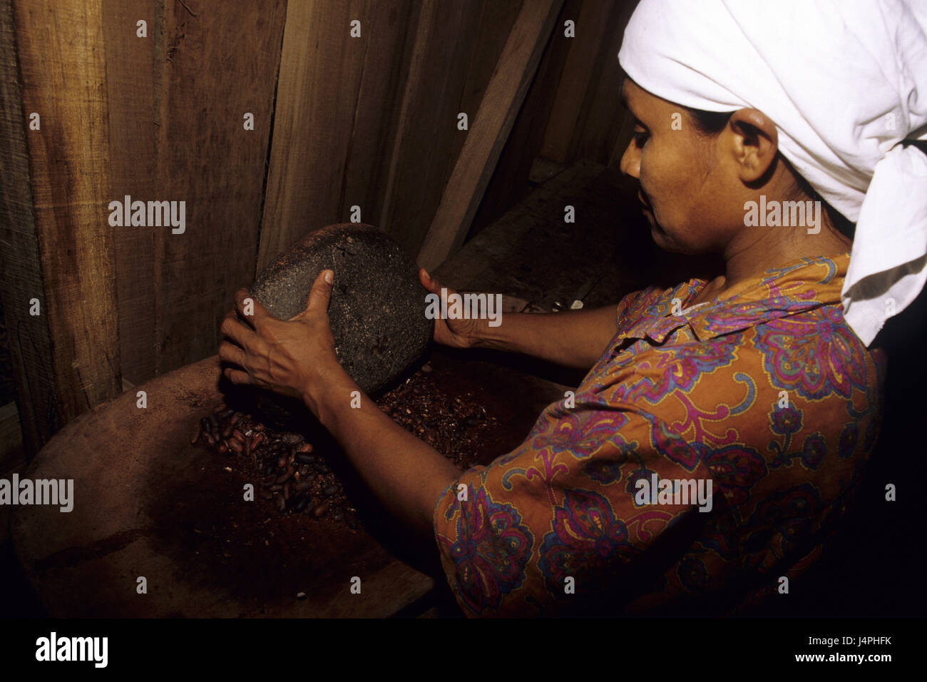 Cocoa processing hires stock photography and images Alamy